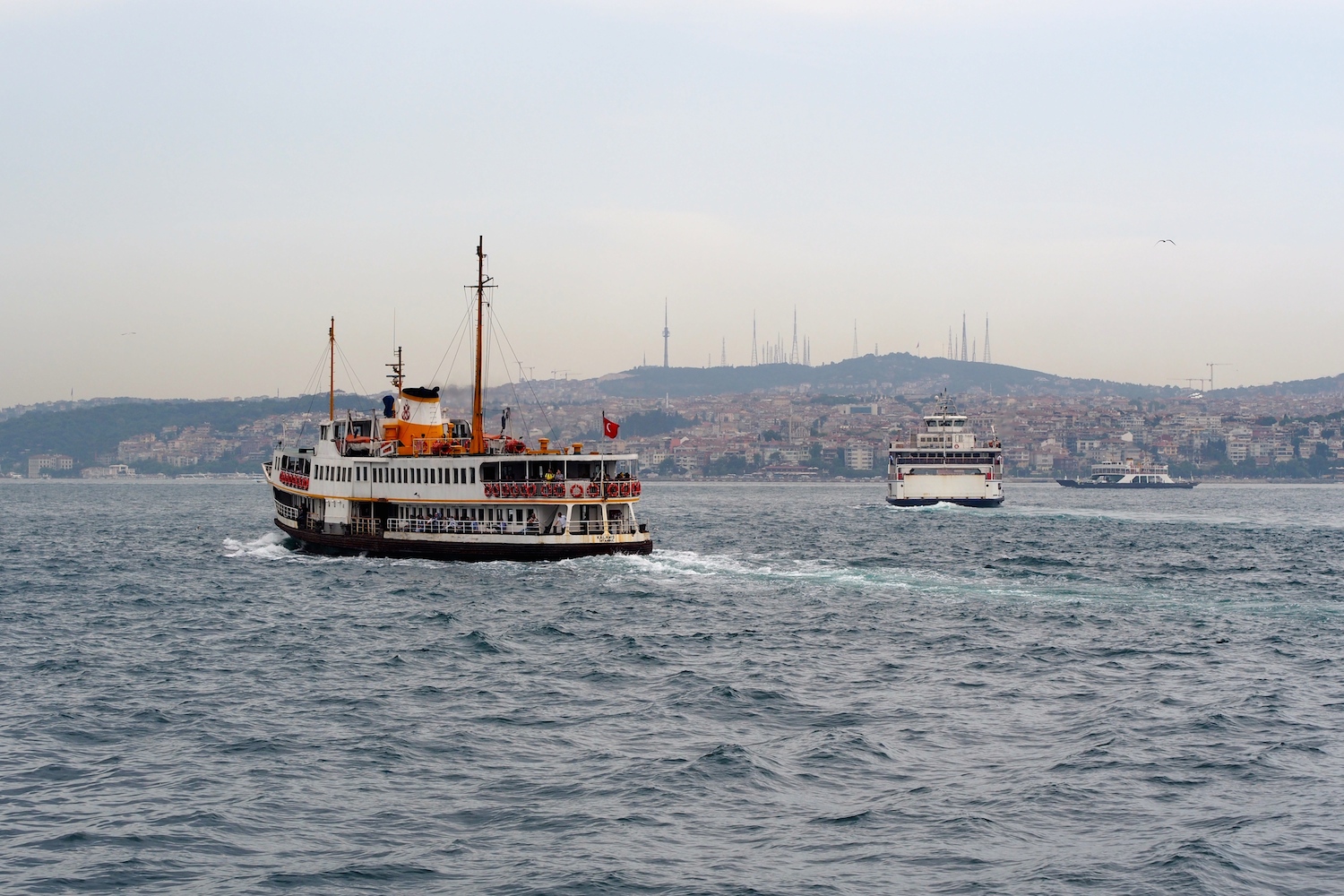 Fahrt auf dem Bosporus